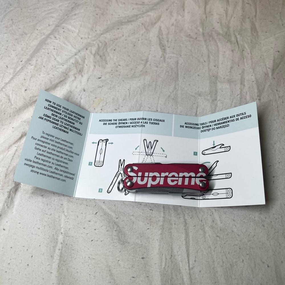 Supreme Red Leatherman Squirt Multi-Tool PS4